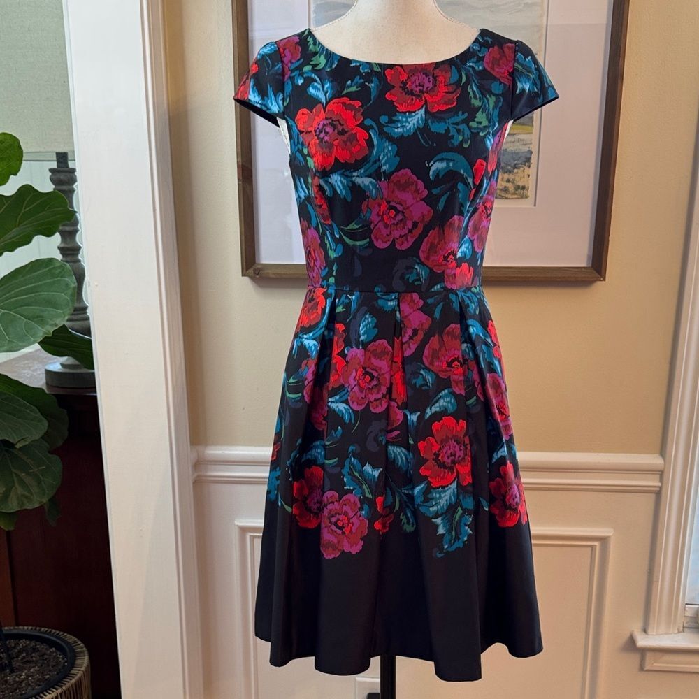 Beautiful Eliza J Cap Sleeve Dress